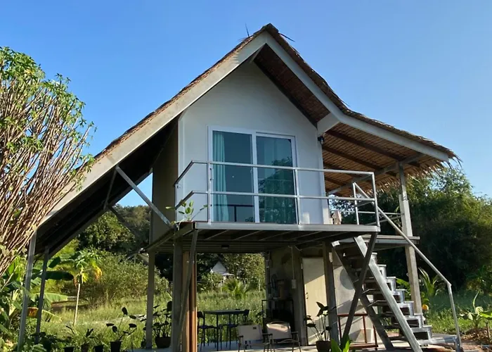 Royal Mountain View *